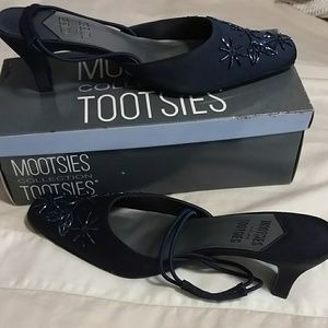 Navy slingback heels